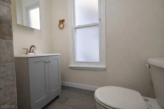 $3,500 | 184 South 6th Street, Newark, NJ 07103