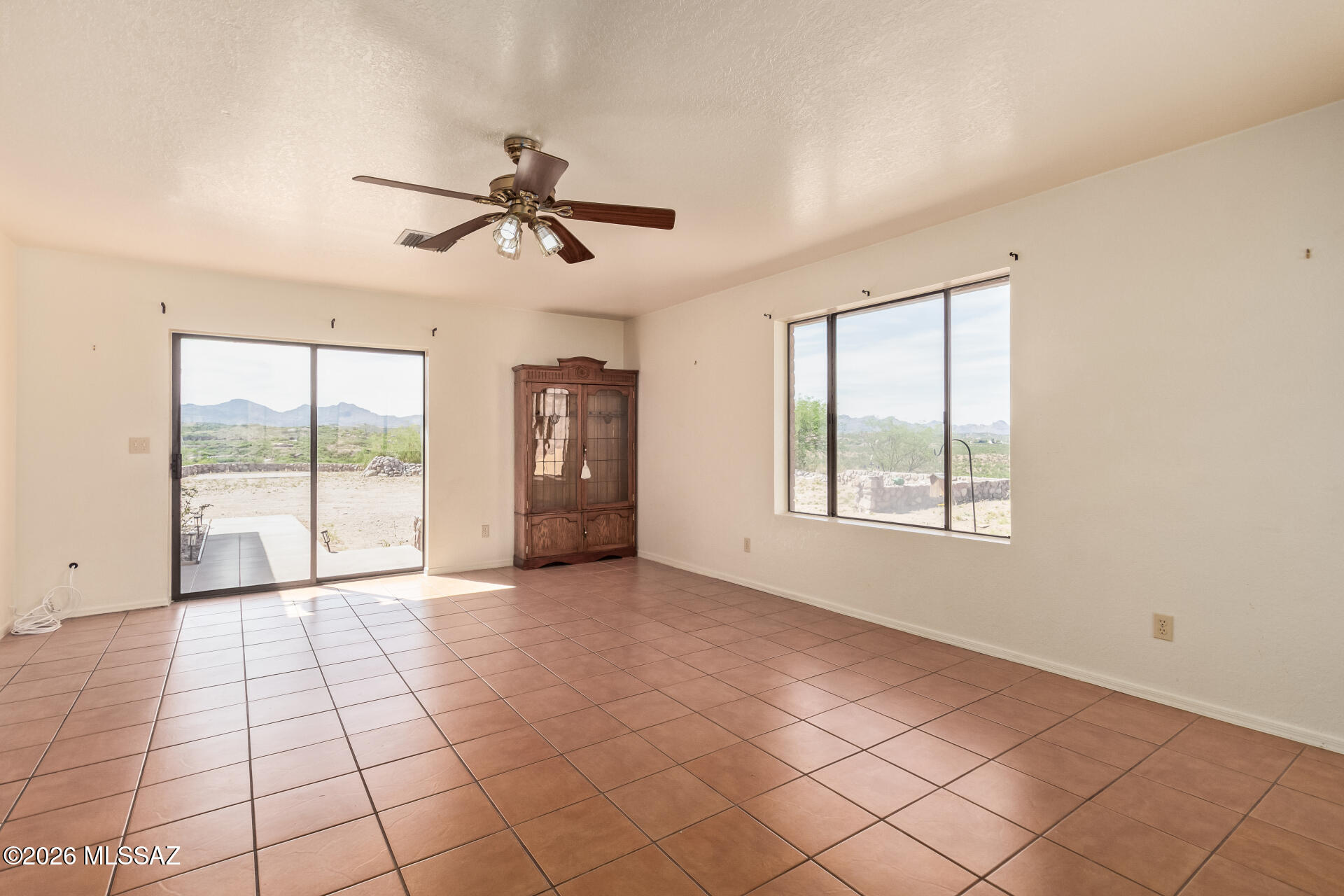 284 Olga Court Rio Rico, AZ 85648 - Photo 13 of 50 Gallery Image 13