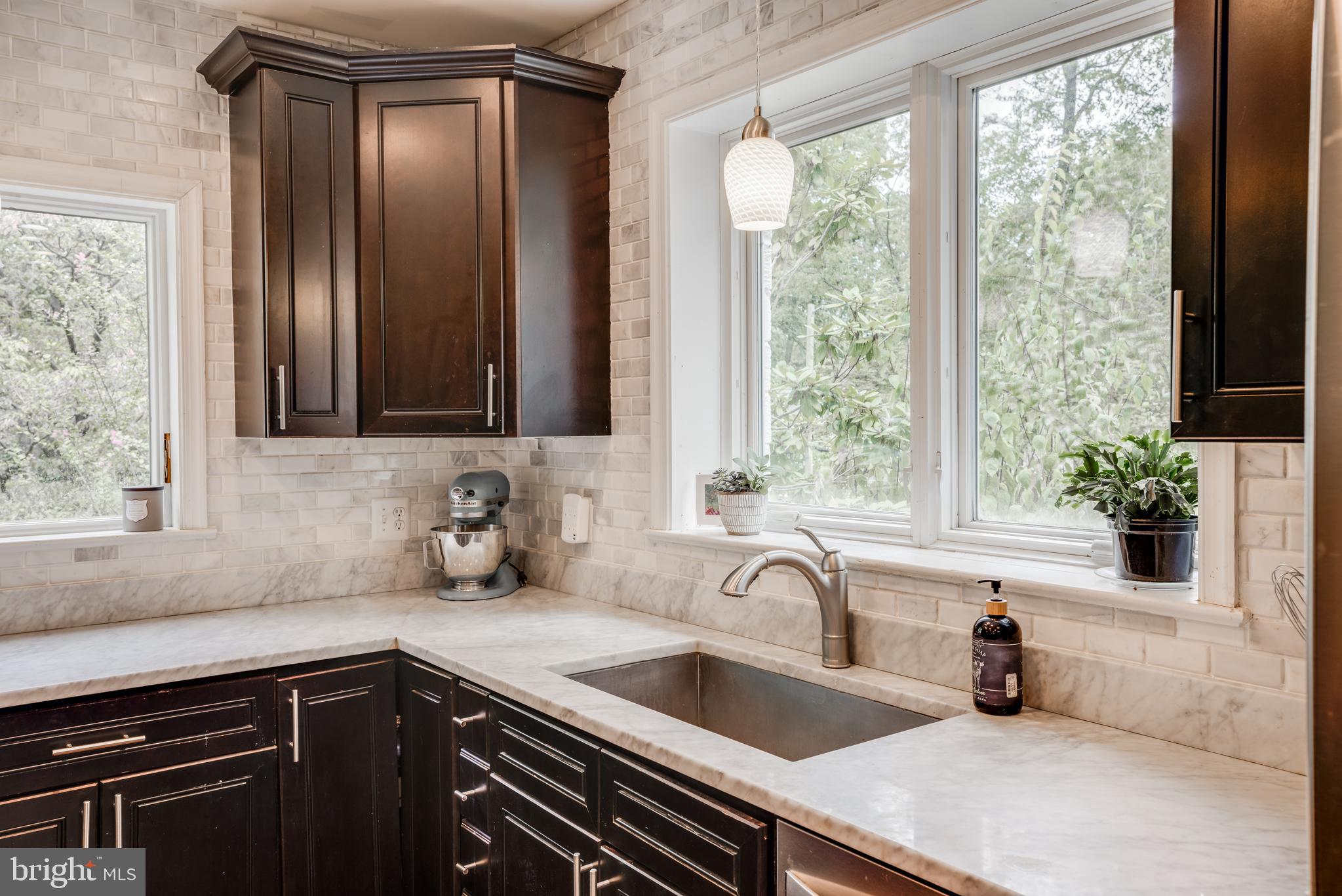 9908 Woodburn Road Silver Spring, MD 20901 - Photo 12 of 66
