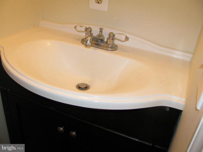 2819 Munson Street Silver Spring, MD 20902 - Photo 5 of 27 Bath