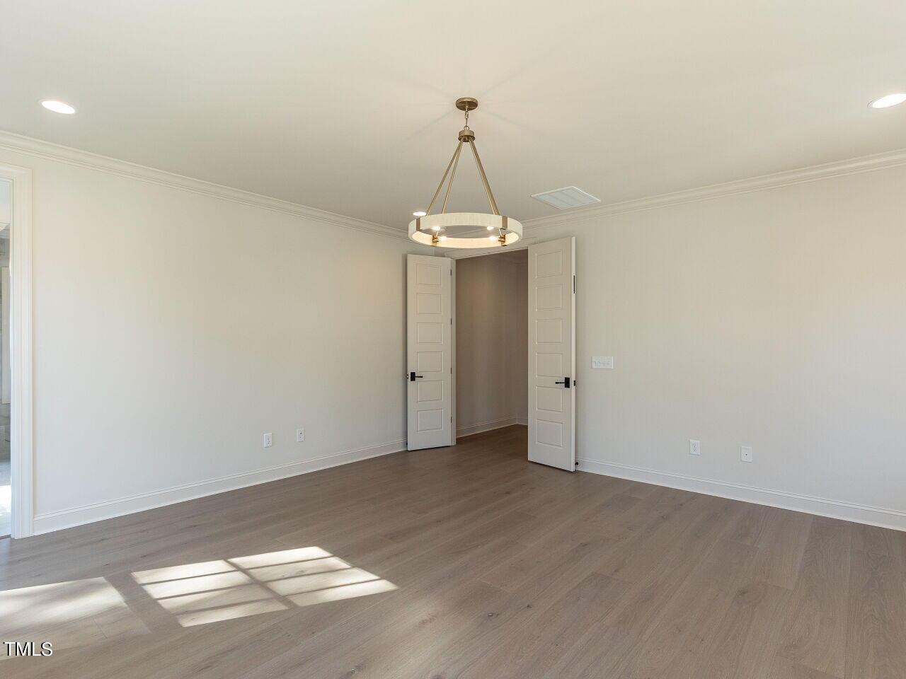 2304 Lyon Street Raleigh, NC 27608 - Photo 16 of 45 021-1280x960-master-bathroom