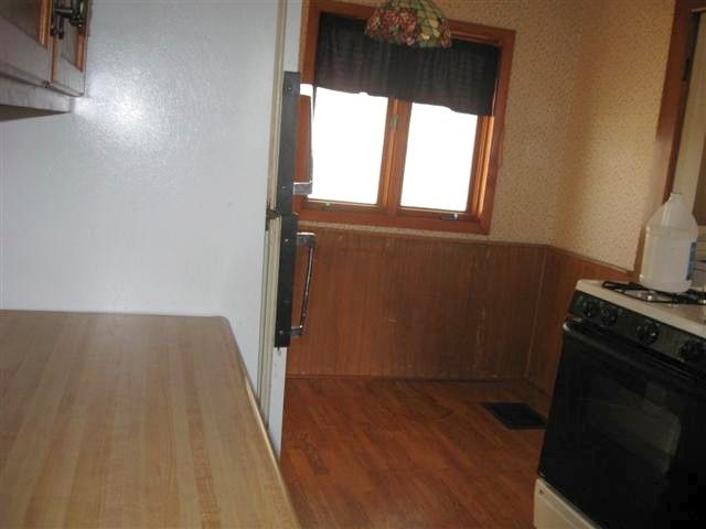 207 East Rapp Street Mount Carroll, IL 61053 - Photo 5 of 12 Gallery Image 5