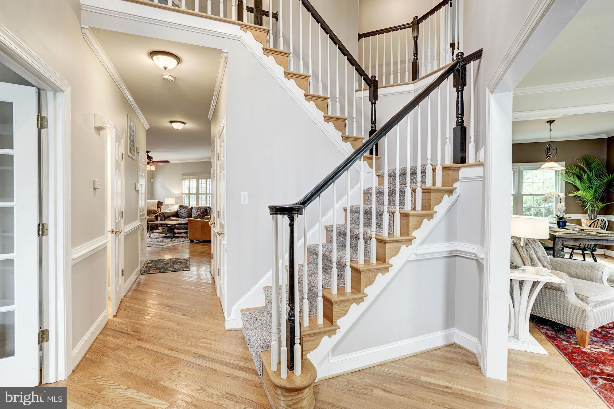 6400 True Lane Springfield, VA 22150 - Photo 2 of 30 2 Story Foyer
