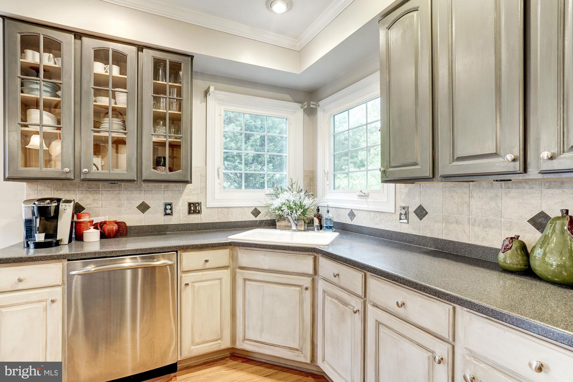 6400 True Lane Springfield, VA 22150 - Photo 6 of 30 Kitchen