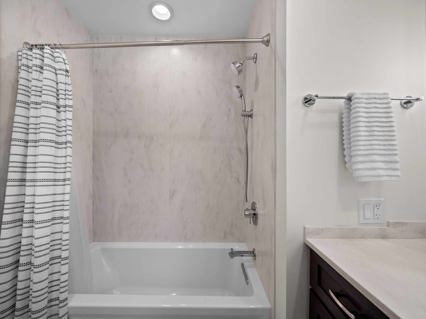 9530 Harding Avenue Evanston, IL 60203 - Photo 37 of 54