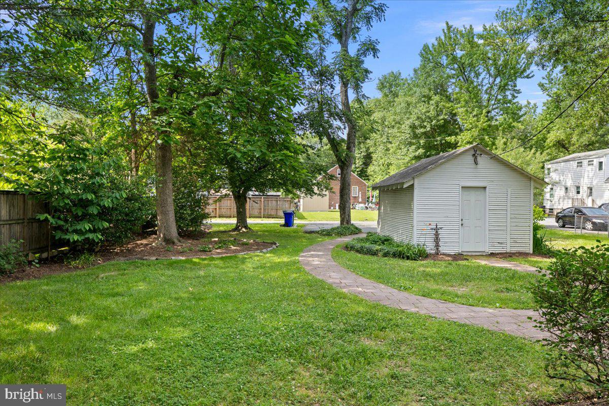 4805 Calvert Road College Park, MD 20740 - Photo 27 of 36