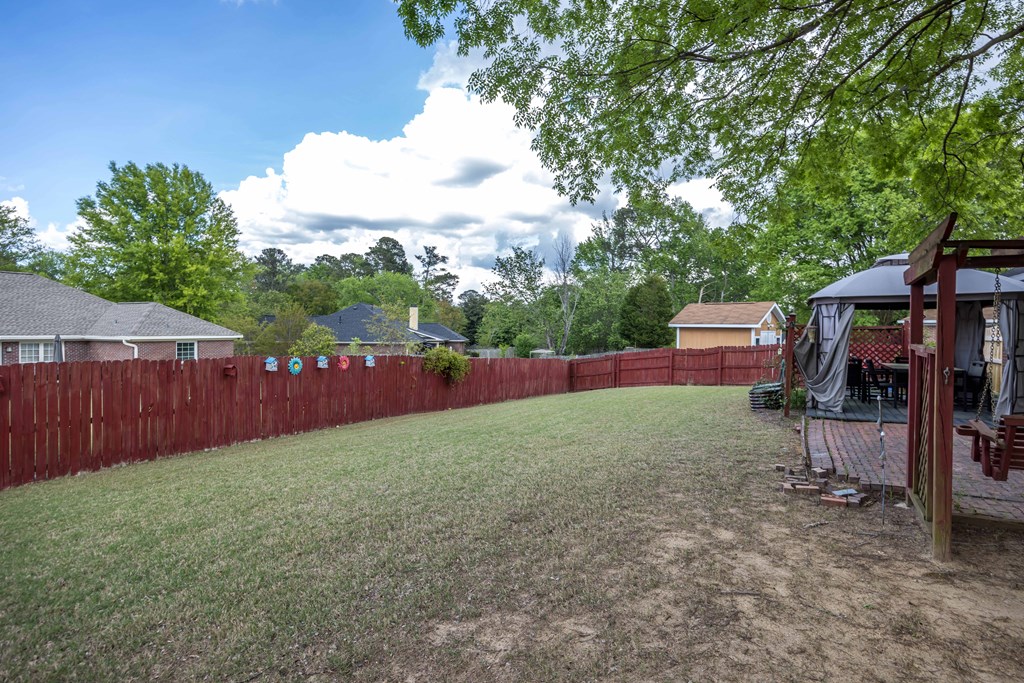 5017 Emerald Isle Court Columbus, GA 31909 - Photo 28 of 37 a backyard of a house