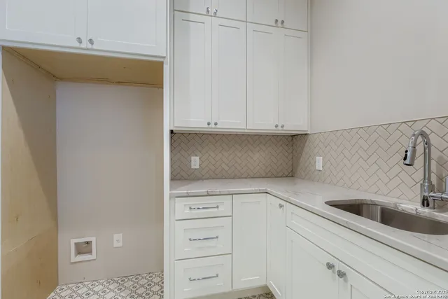 $1,399,950 | 23202 Walker Ridge, San Antonio, TX 78255