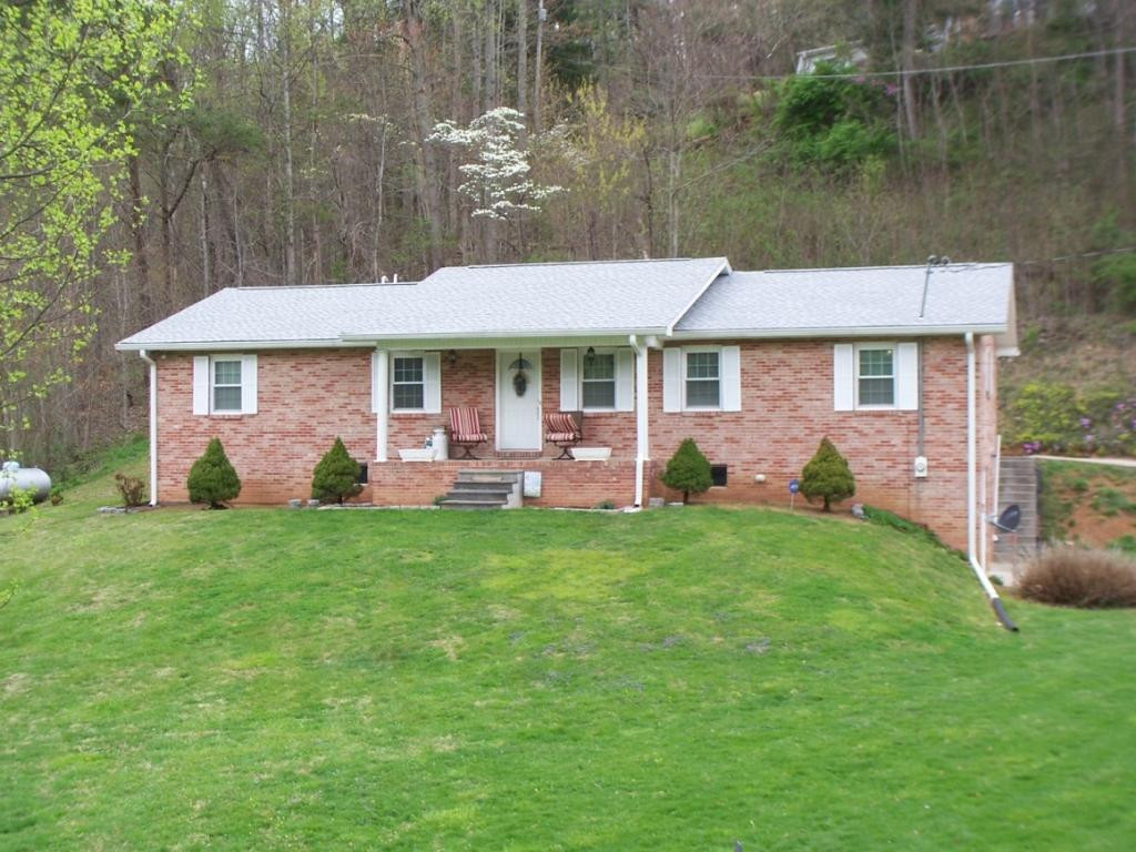 2866 Siam Road Elizabethton, TN 37643 - Photo 1 of 23 Photo 1