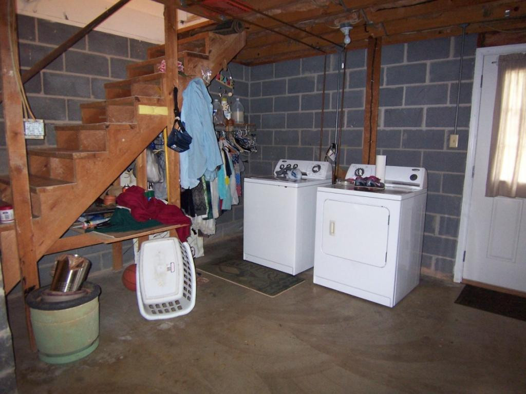 2866 Siam Road Elizabethton, TN 37643 - Photo 19 of 23 Photo 19