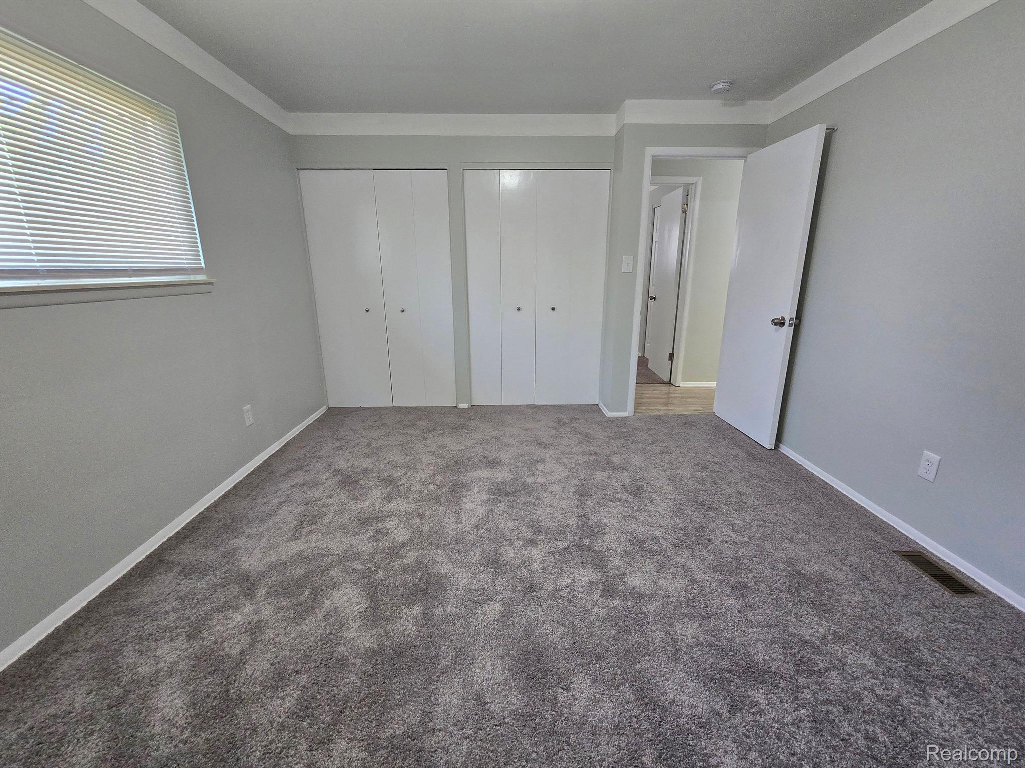 8189 Potomac Street Center Line, MI 48015 - Photo 9 of 49 Gallery Image 9