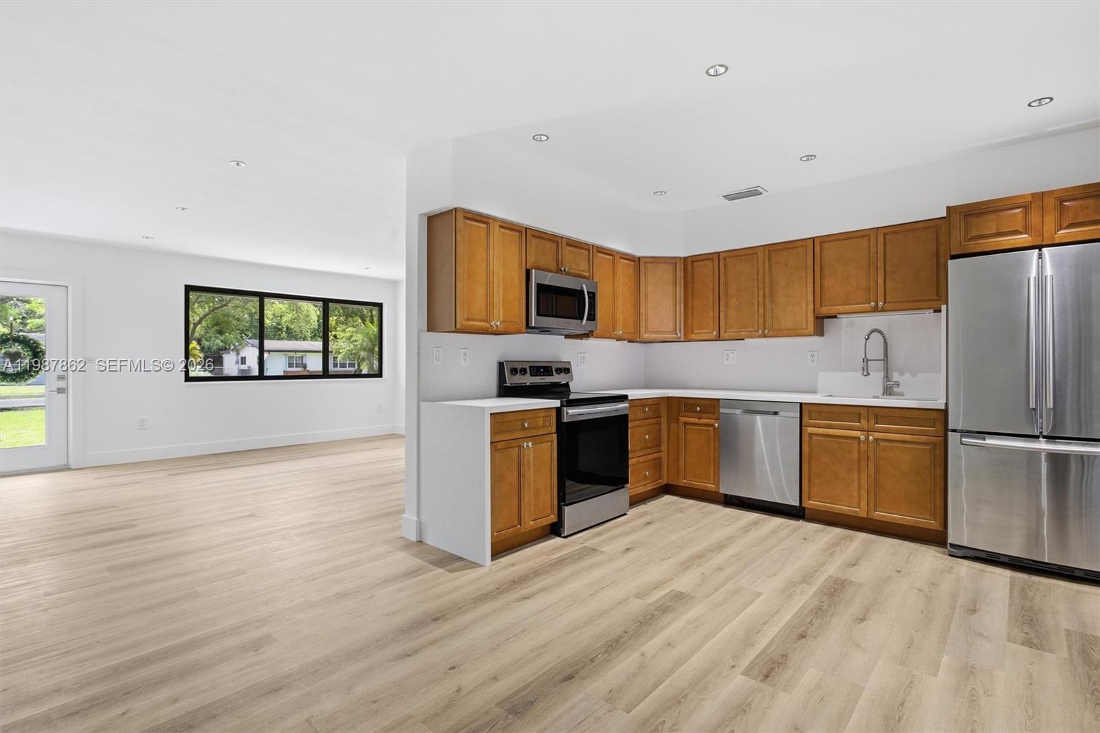11436 Southwest 81st Road, Unit 11436 Pinecrest, FL 33156 - Photo 6 of 18