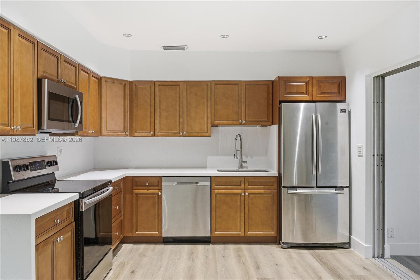 11436 Southwest 81st Road, Unit 11436 Pinecrest, FL 33156 - Photo 7 of 18
