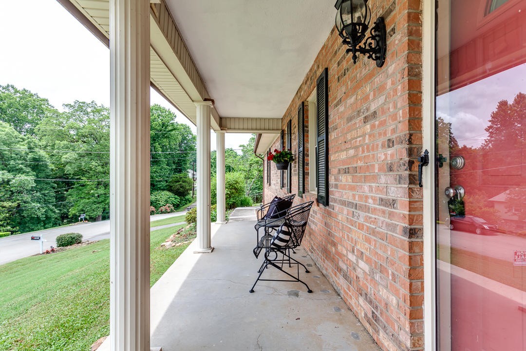 2821 Rambling Road Maryville, TN 37801 - Photo 2 of 30 Gallery Image 2