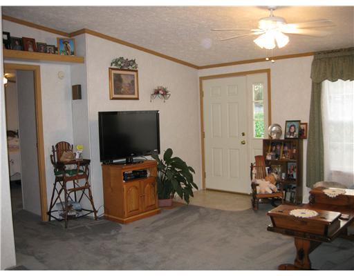 171 Unionville Road Butler, PA 16001 - Photo 6 of 10 Living Room. Vaulted ceilings, clean, neutral, beautiful