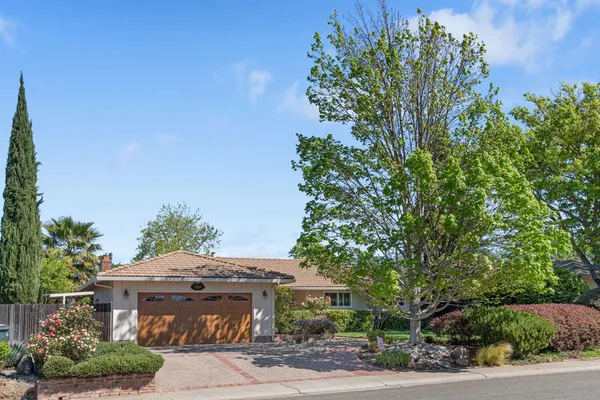 $599,950 | 6209 St James Drive, Carmichael, CA 95608
