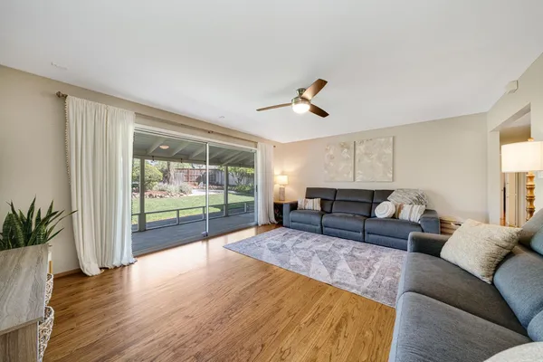 $599,950 | 6209 St James Drive, Carmichael, CA 95608