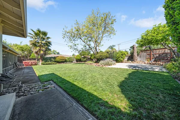 $599,950 | 6209 St James Drive, Carmichael, CA 95608