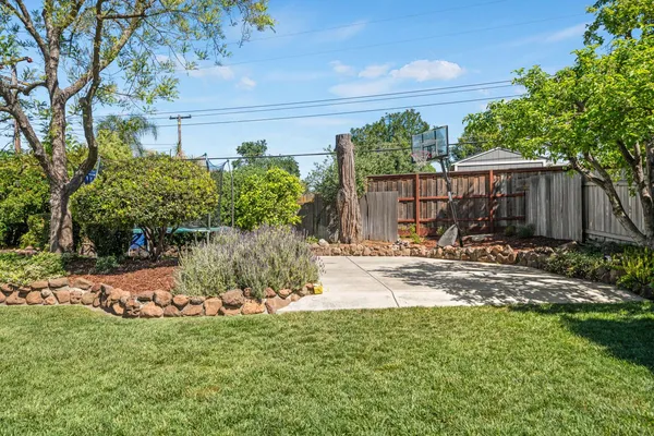 $599,950 | 6209 St James Drive, Carmichael, CA 95608