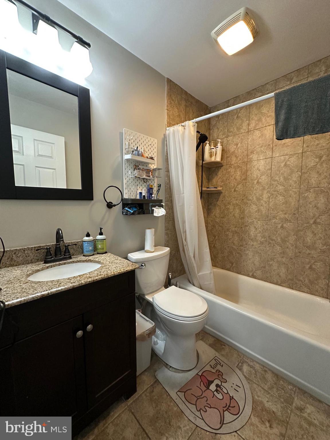 28 Outlook Lane Levittown, PA 19055 - Photo 12 of 22