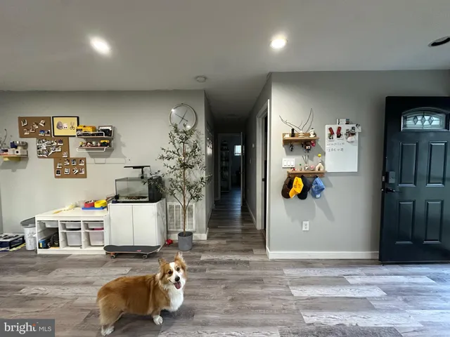 $379,900 | 28 Outlook Lane, Levittown, PA 19055