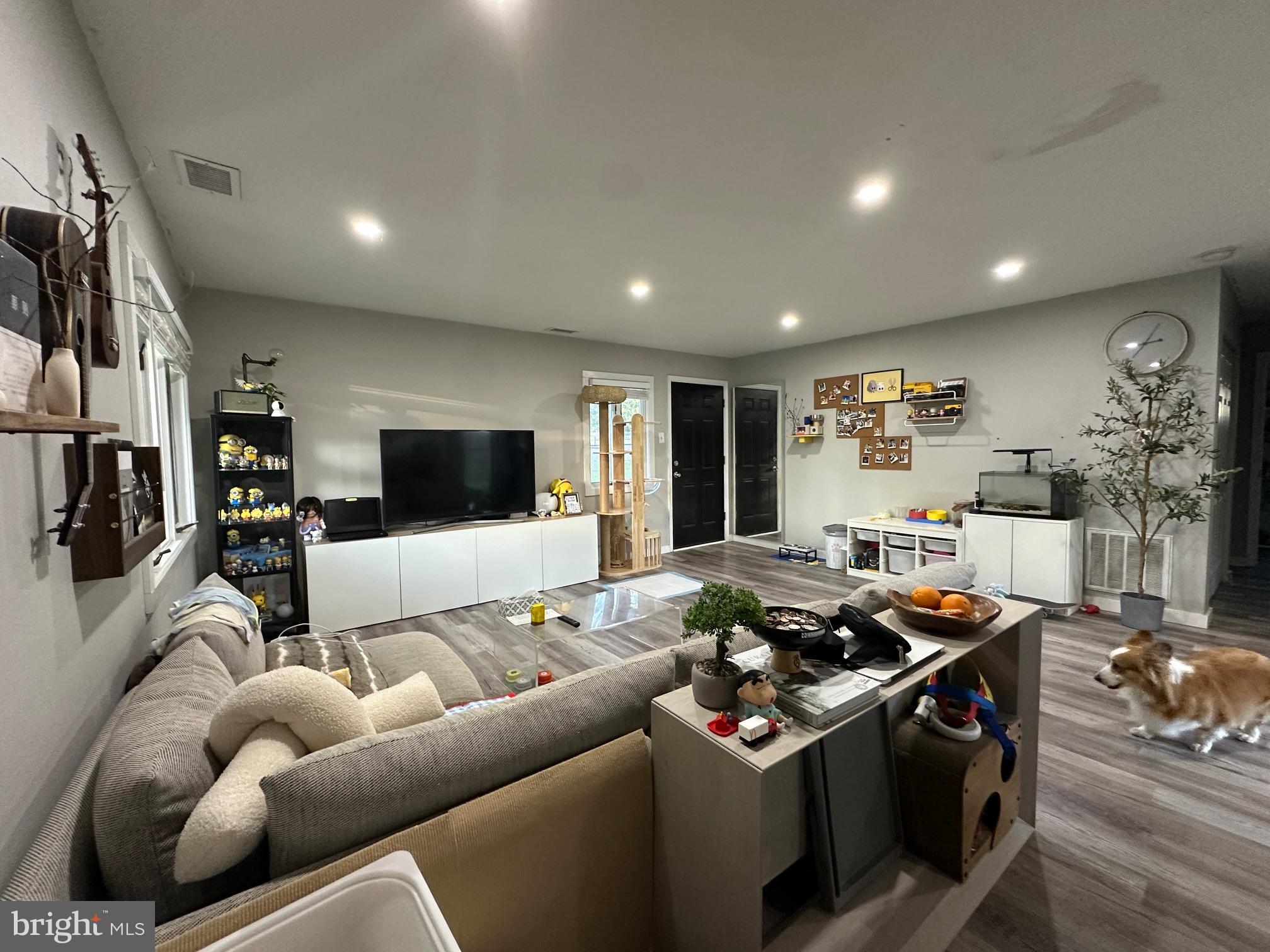 28 Outlook Lane Levittown, PA 19055 - Photo 19 of 22