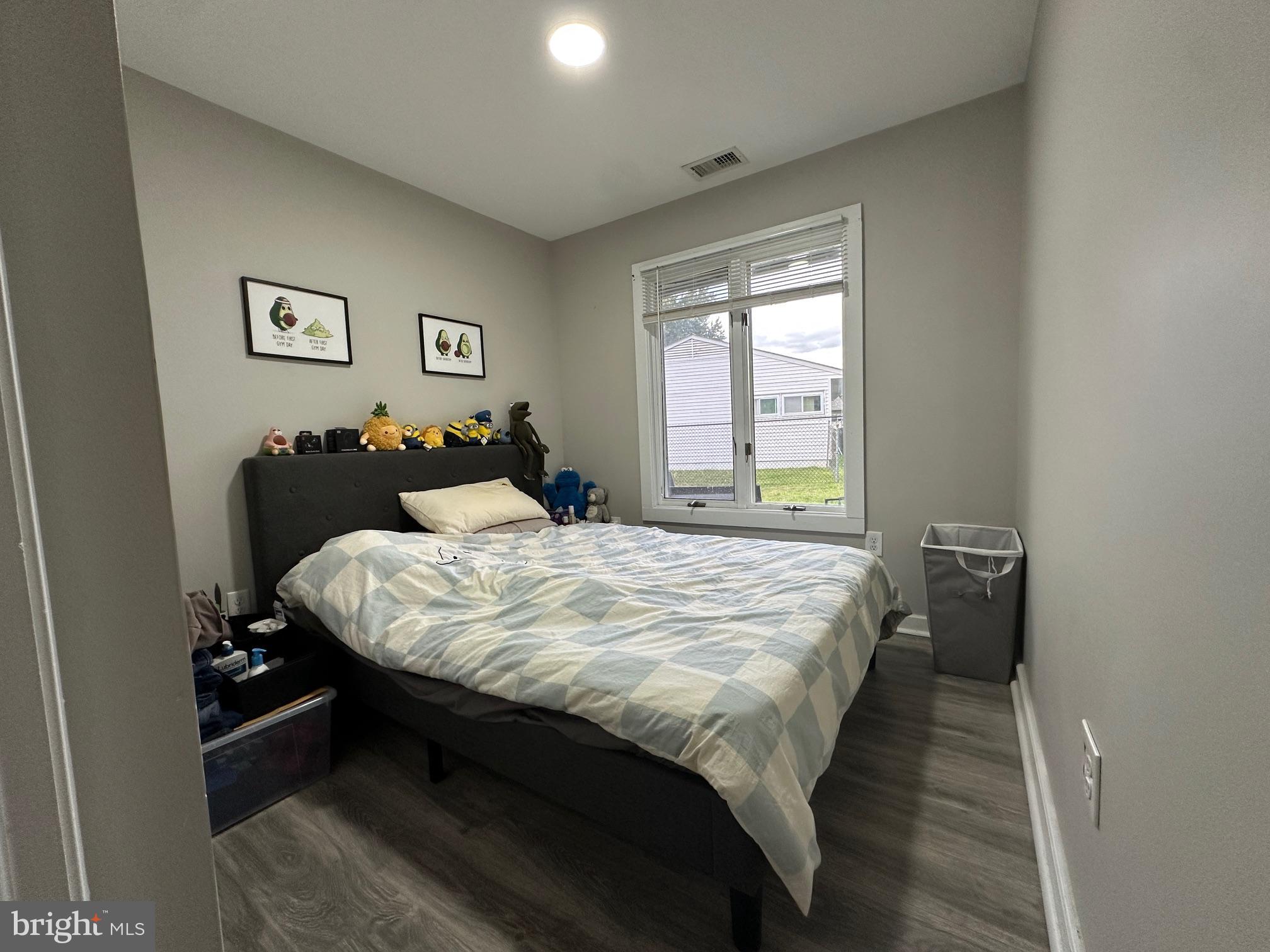 28 Outlook Lane Levittown, PA 19055 - Photo 5 of 22