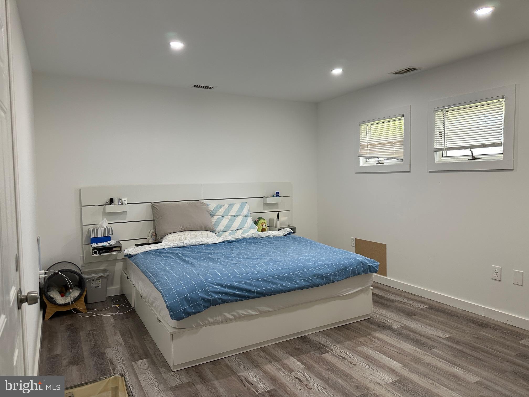 28 Outlook Lane Levittown, PA 19055 - Photo 10 of 22