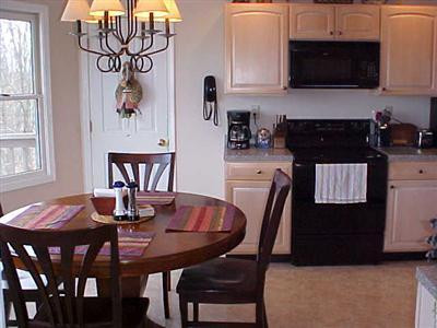 2002 Bethlehem Road Paris, KY 40361 - Photo 8 of 32 Eating area in kitchen