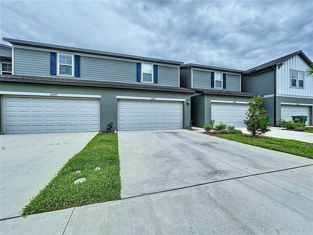 32451 Limitless Place Wesley Chapel, FL 33545 - Photo 2 of 58