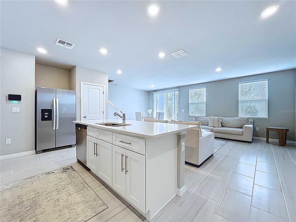 32451 Limitless Place Wesley Chapel, FL 33545 - Photo 5 of 58