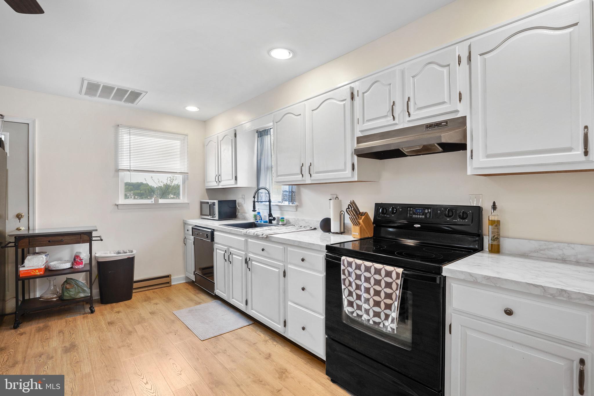 11235 Beach Road White Marsh, MD 21162 - Photo 9 of 36 Kitchen