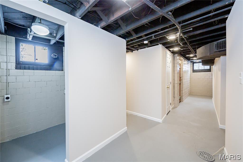 7824 Rosedale Drive St. Louis, MO 63121 - Photo 13 of 17