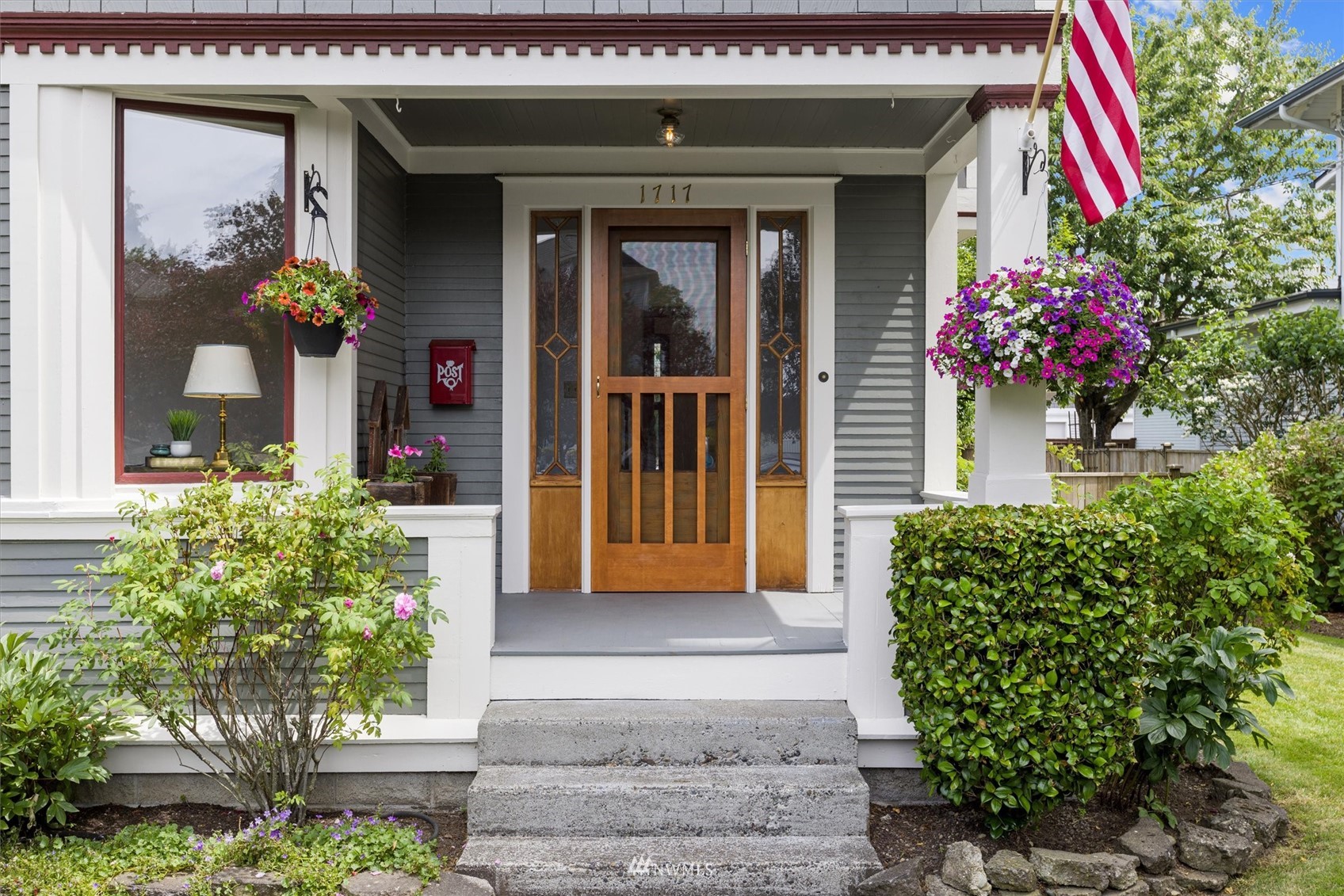 1717 Rucker Avenue Everett, WA 98201 - Photo 4 of 40 Gallery Image 4
