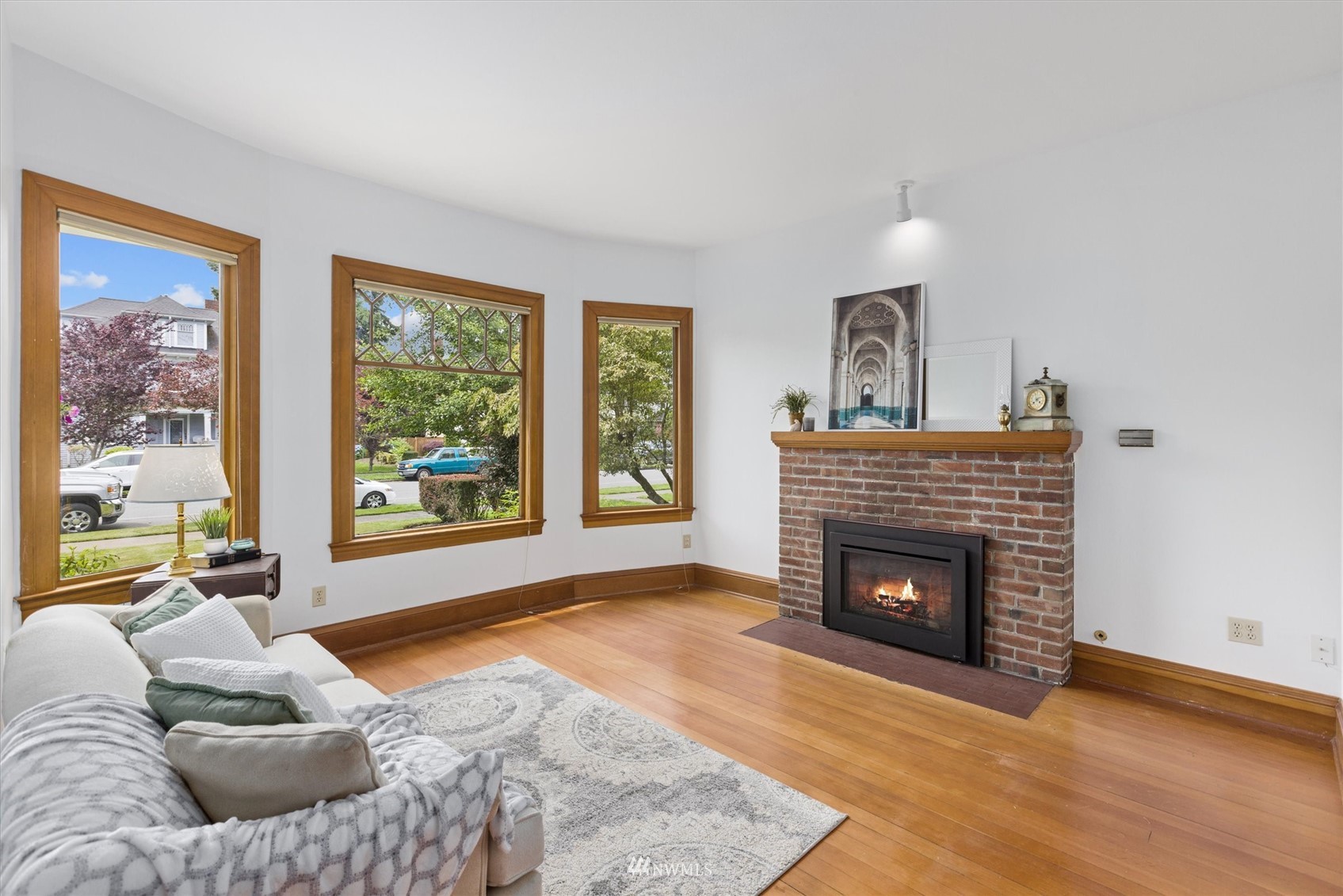 1717 Rucker Avenue Everett, WA 98201 - Photo 5 of 40 Gallery Image 5