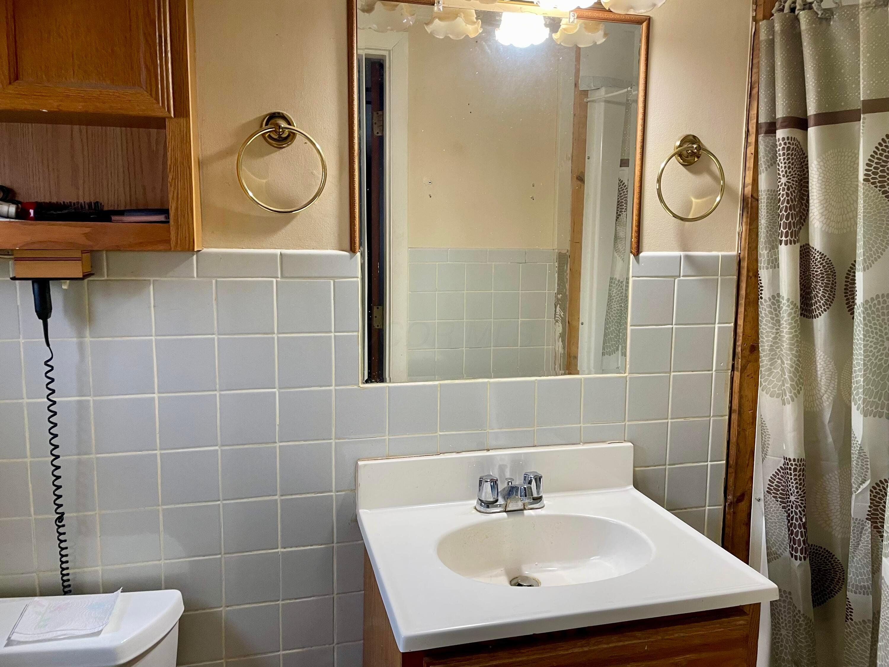 699 Bernhard Road Columbus, OH 43213 - Photo 21 of 29 IMG_9392