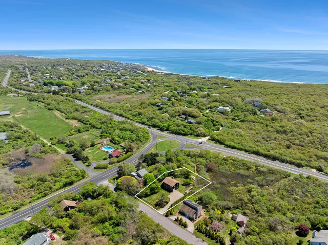 $1,790,000 | 20 South South Fenmore Street, Montauk, NY 11954