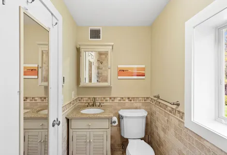 $1,790,000 | 20 South South Fenmore Street, Montauk, NY 11954