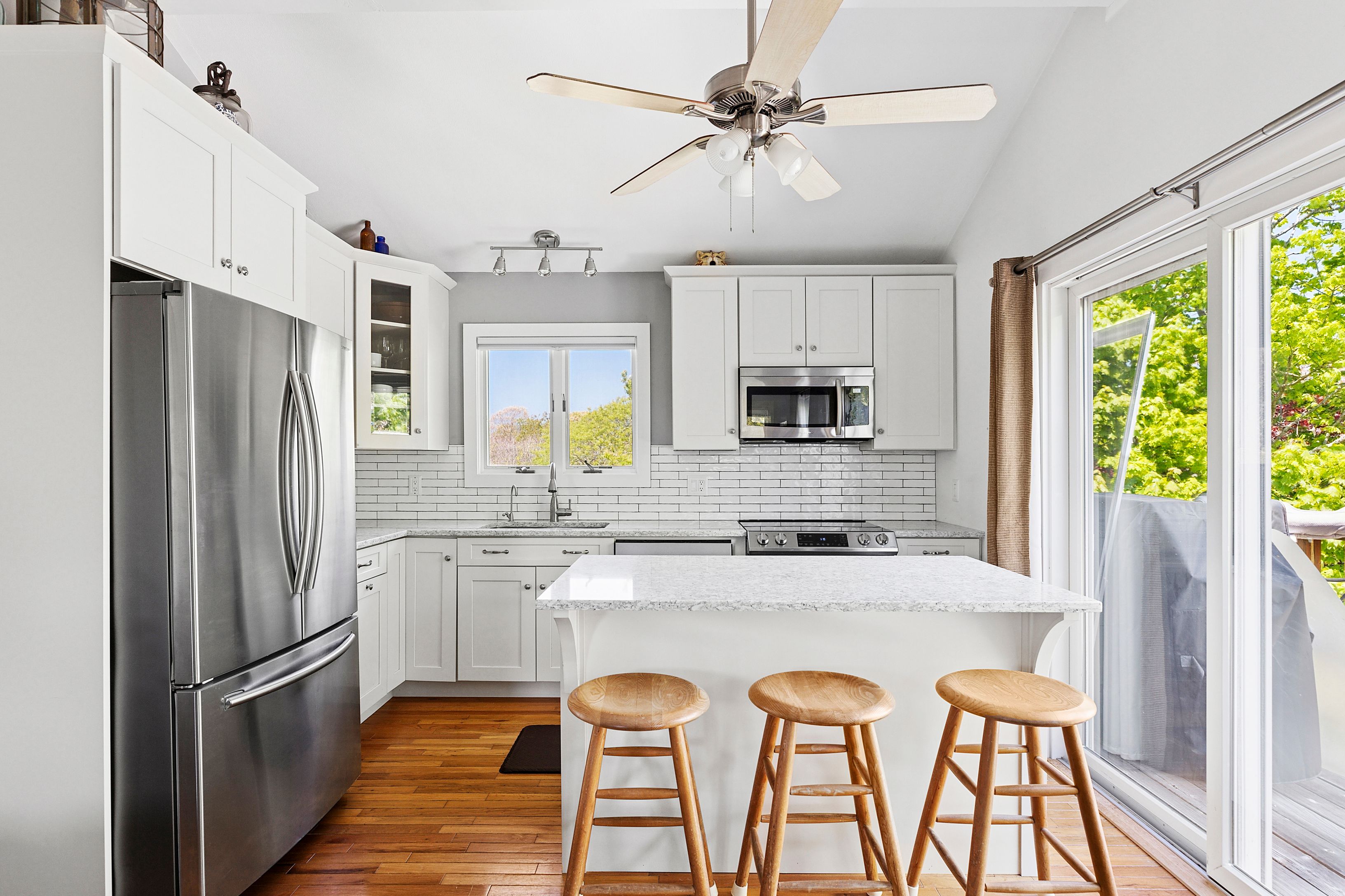 20 South South Fenmore Street Montauk, NY 11954 - Photo 8 of 19