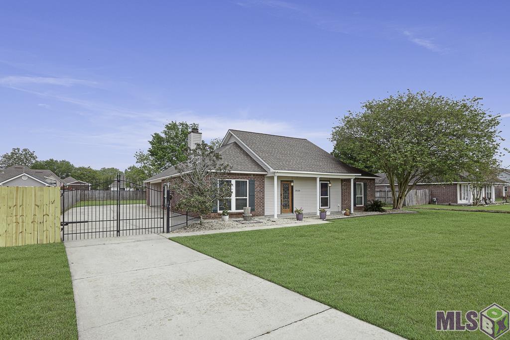 38330 Duplessis Road Prairieville, LA 70769 - Photo 3 of 20 Gallery Image 3