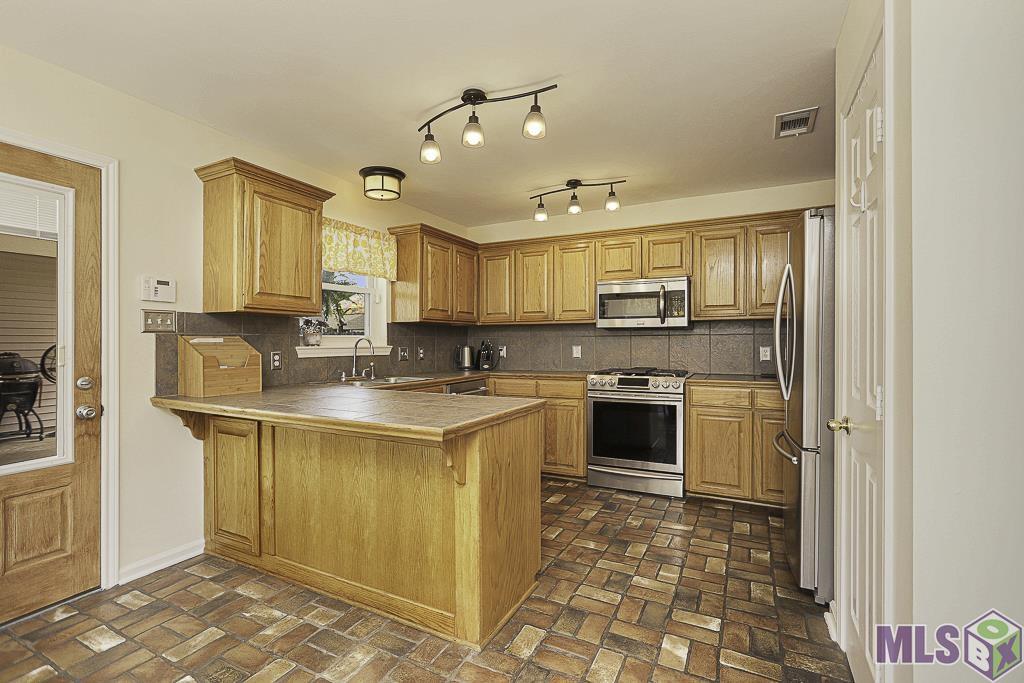 38330 Duplessis Road Prairieville, LA 70769 - Photo 8 of 20 Gallery Image 8