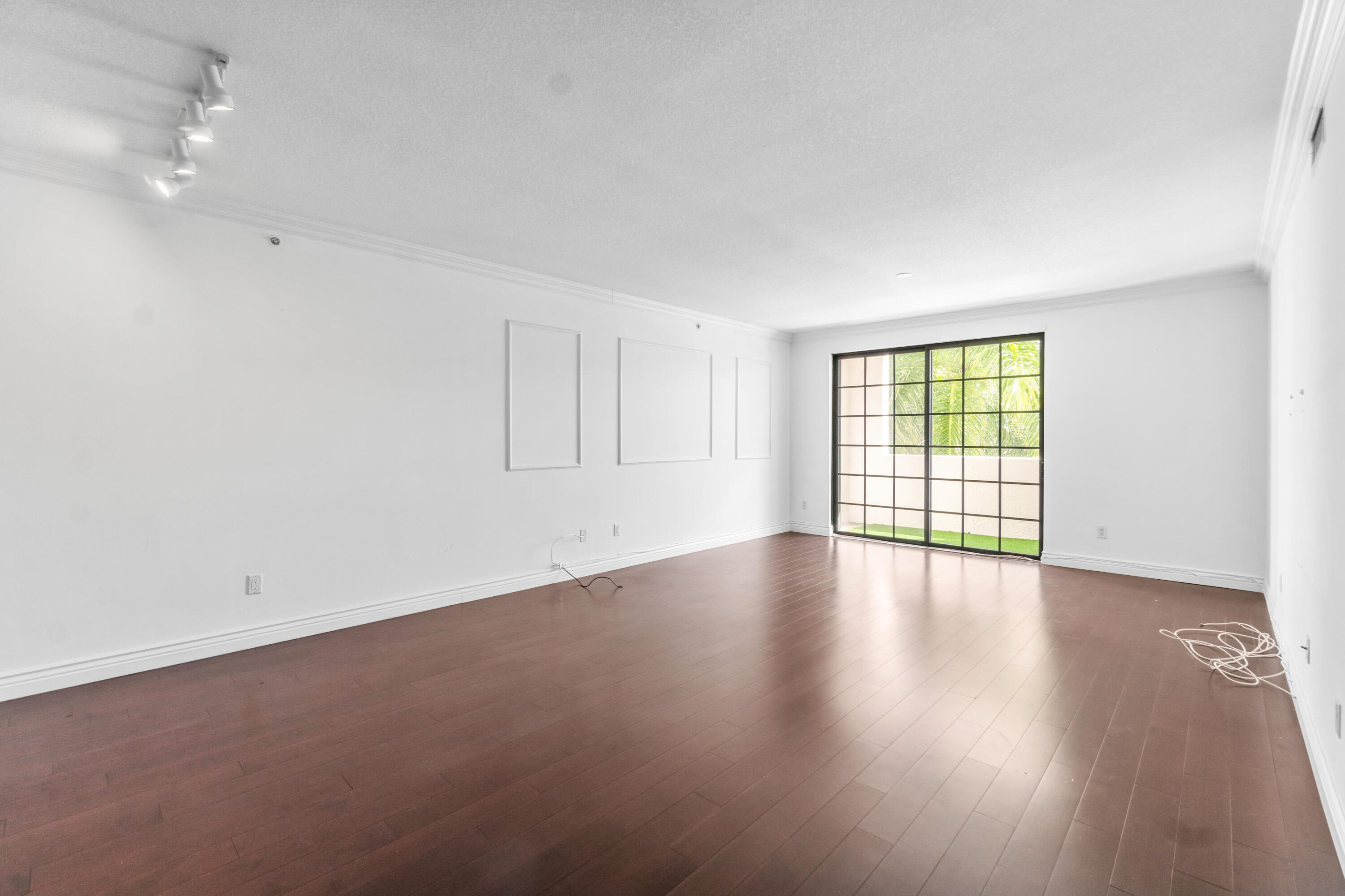 233 South Federal Highway, Unit 317 Boca Raton, FL 33432 - Photo 12 of 40 004-233SouthFederalHighway-BocaRaton-FL-
