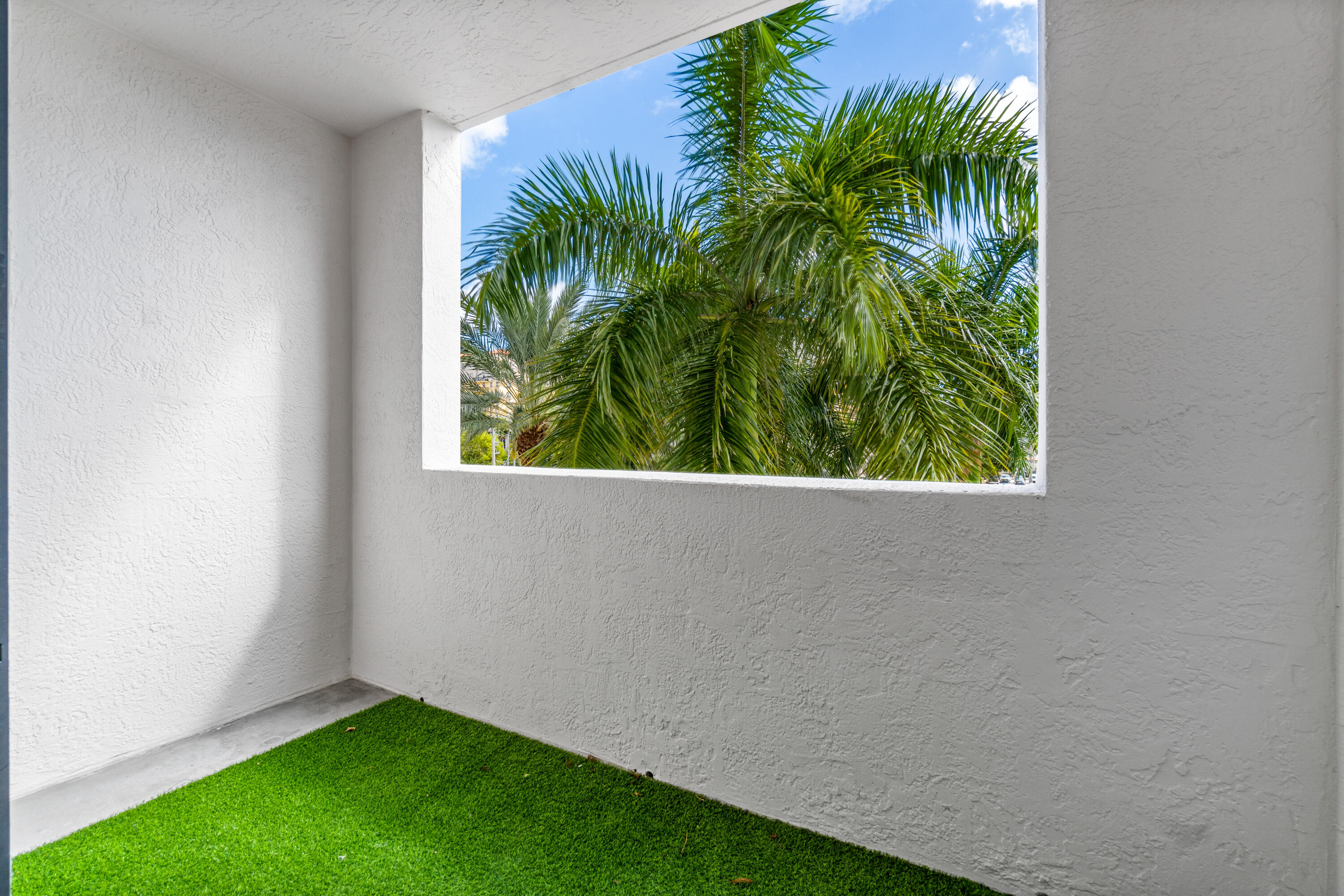 233 South Federal Highway, Unit 317 Boca Raton, FL 33432 - Photo 15 of 40 021-233SouthFederalHighway-BocaRaton-FL-
