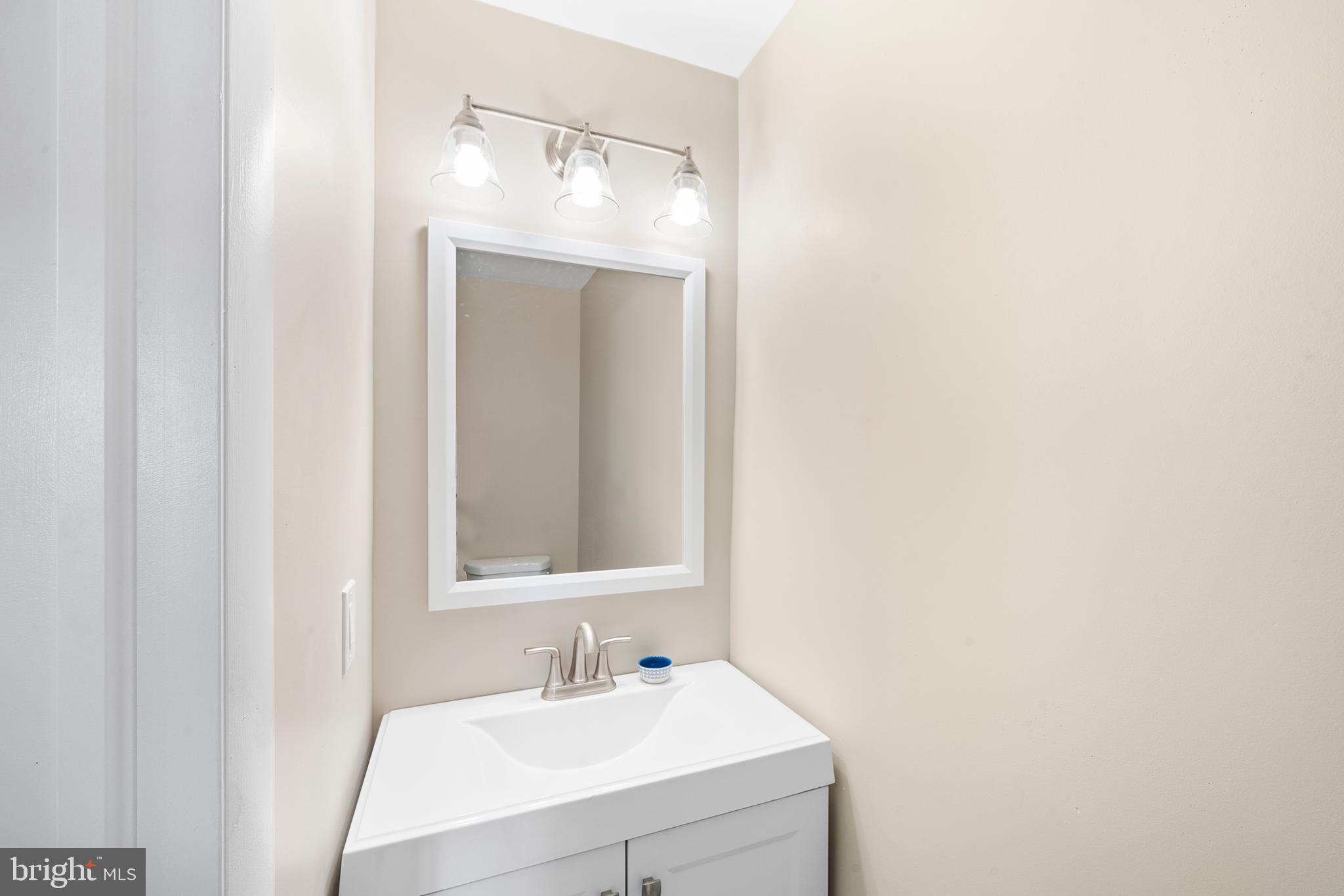 194 Springton Road Upper Darby, PA 19082 - Photo 10 of 19