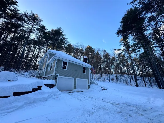 $649,900 | 114 Groton Street, Pepperell, MA 01463