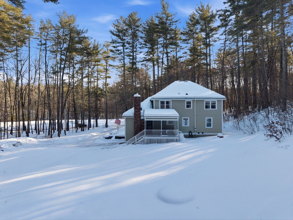 114 Groton Street Pepperell, MA 01463 - Photo 4 of 42