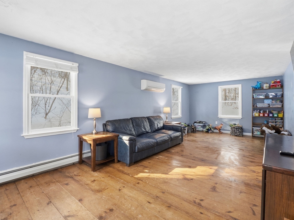 114 Groton Street Pepperell, MA 01463 - Photo 8 of 42