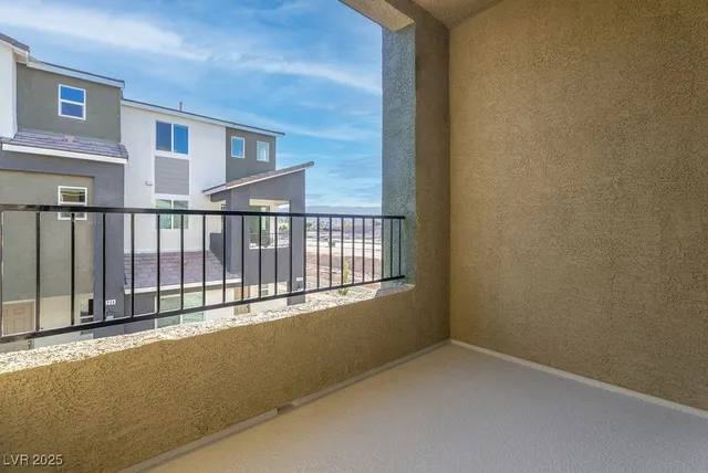 $2,590 | 9241 Hudson Yards Court, Las Vegas, NV 89148