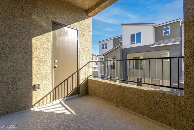 $2,590 | 9241 Hudson Yards Court, Las Vegas, NV 89148
