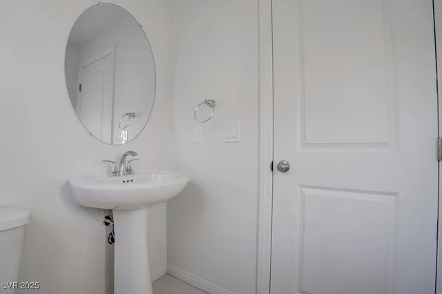 $2,590 | 9241 Hudson Yards Court, Las Vegas, NV 89148